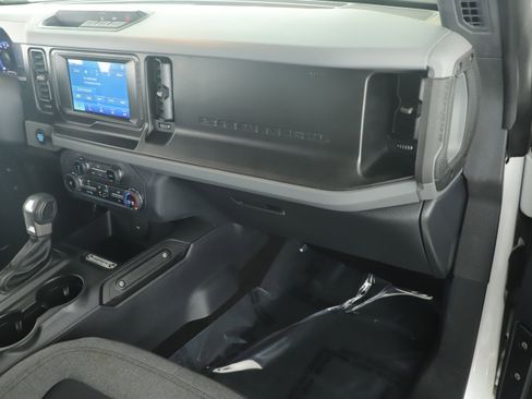 Certified 2022 Ford Bronco image 20