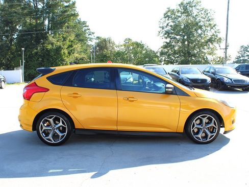 Used 2014 Ford Focus ST image 8