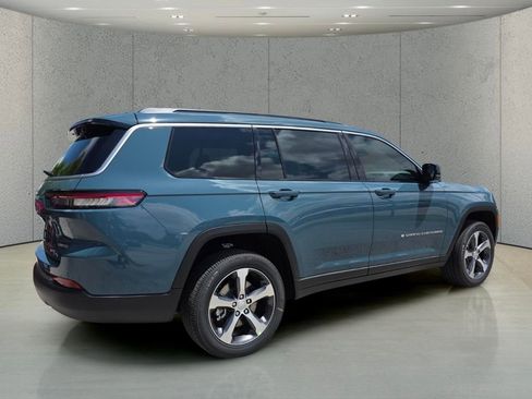 New 2026 Jeep Grand Cherokee L Limited RWD image 4