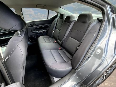 Used 2024 Nissan Altima 2.5 SV FWD image 24