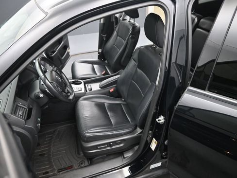 Used 2017 Honda Pilot Touring image 11