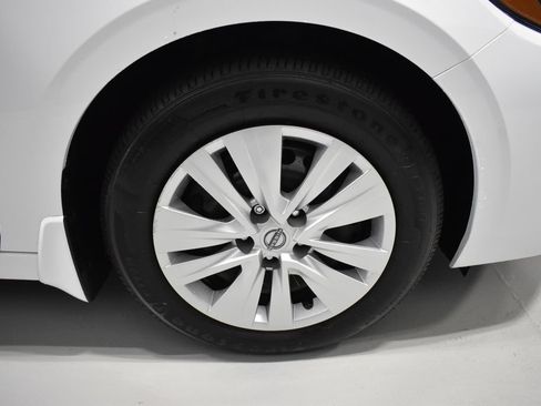Certified 2025 Nissan Sentra S FWD image 10