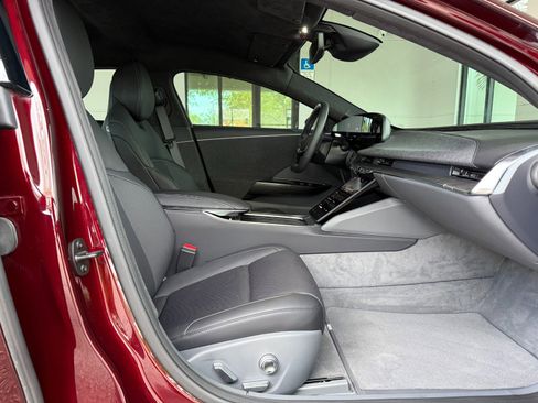 Used 2023 Lucid Air Pure image 18