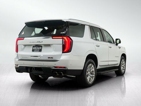 Used 2025 GMC Yukon Denali AWD/4WD image 6