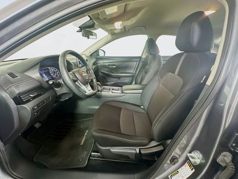 Used 2024 Nissan Sentra SV image 13