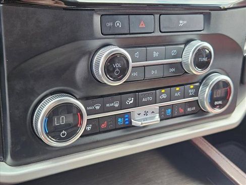 Used 2024 Ford Expedition Limited RWD image 10