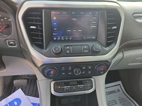 Used 2020 GMC Acadia SLT FWD image 10