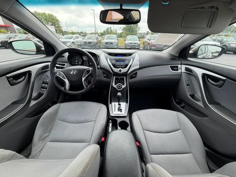 Used 2012 Hyundai Elantra GLS w/ Preferred Pkg 3 FWD image 14