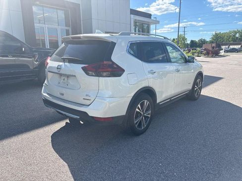 Used 2018 Nissan Rogue SL FWD image 3