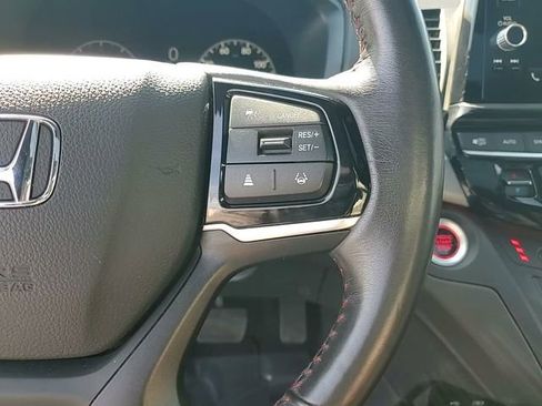 Used 2025 Honda Odyssey Sport-L image 19