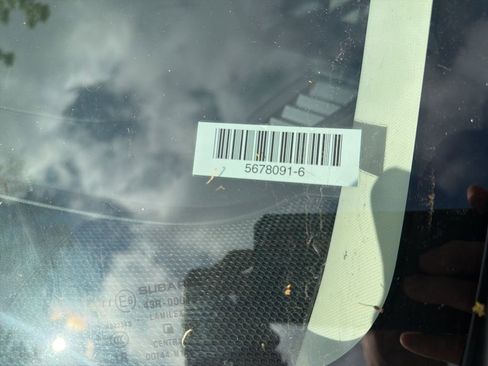 Used 2025 Subaru Crosstrek 2.0i Premium image 10