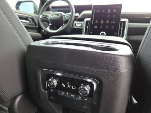 New 2026 GMC Yukon Elevation w/ LPO, Elevation Black Package AWD/4WD image 27