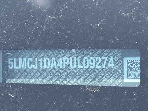 Certified 2023 Lincoln Corsair AWD image 28