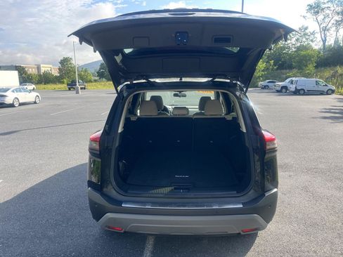 Used 2023 Nissan Rogue SV AWD/4WD image 7