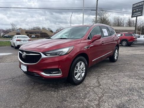 Used 2018 Buick Enclave Essence image 1