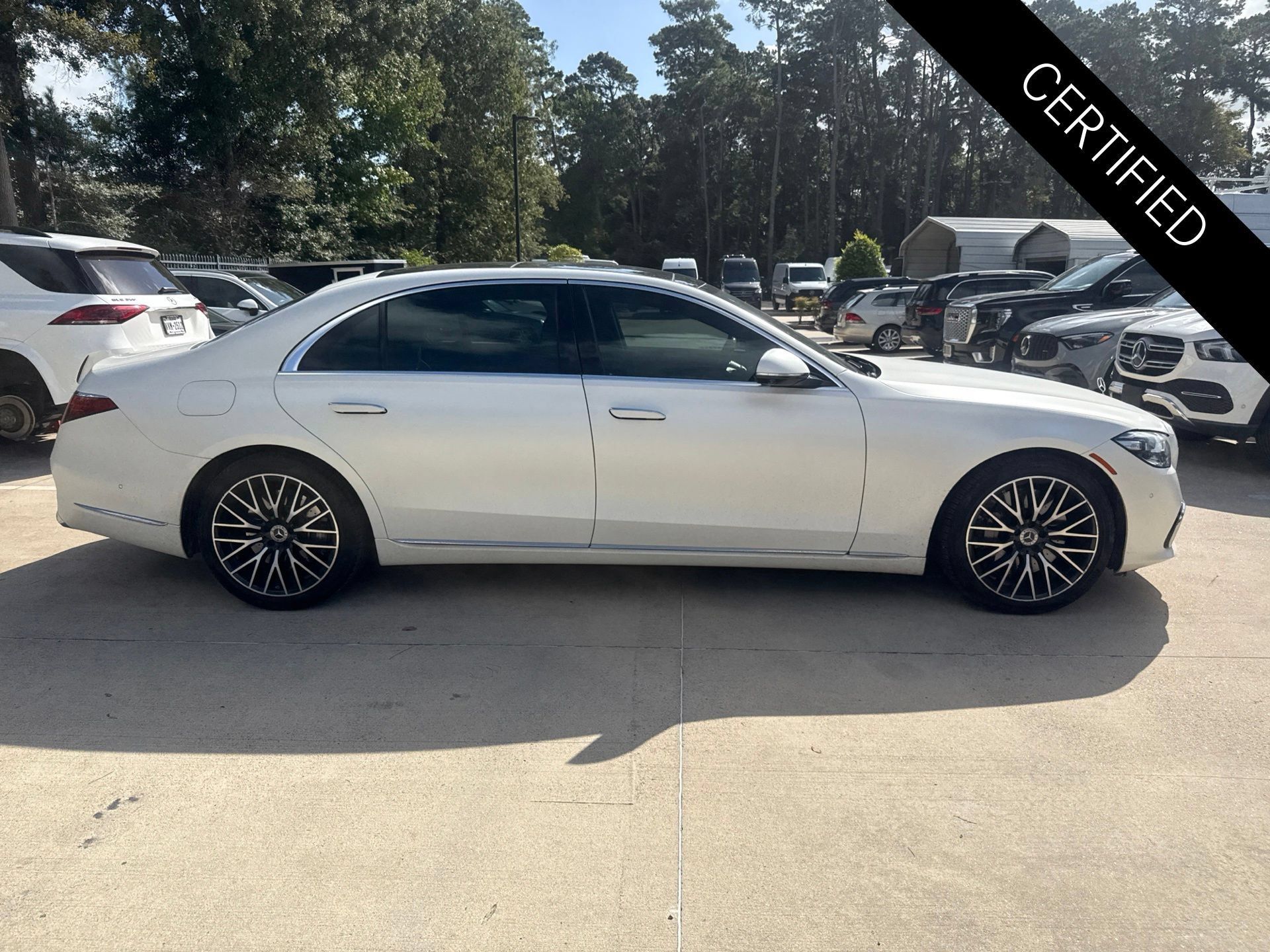 Used 2022 Mercedes-Benz S 580 4MATIC Sedan image 3