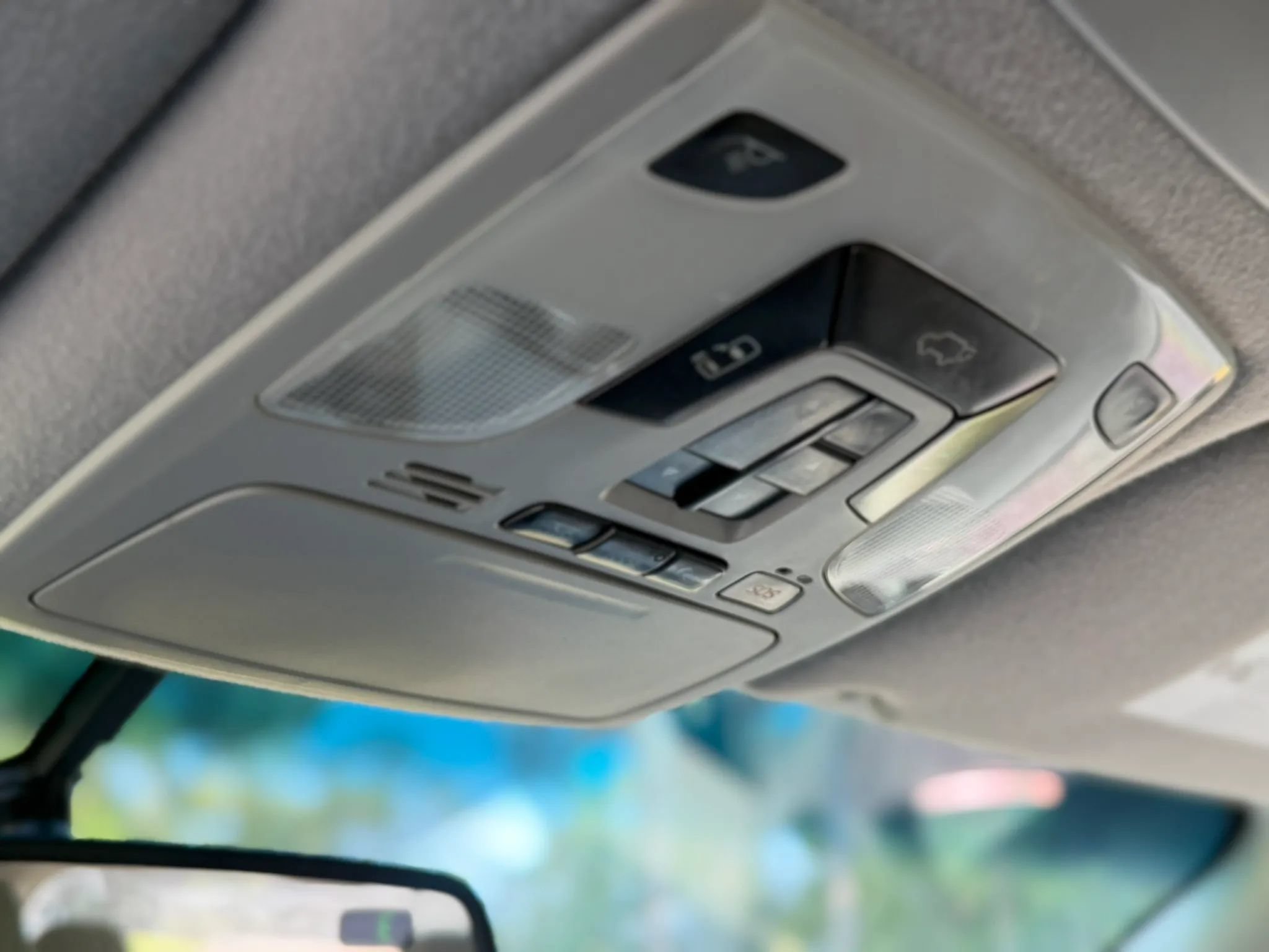 Used 2011 Toyota Sienna Limited w/ Premium Pkg FWD image 41