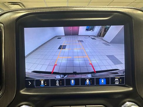 Used 2023 GMC Sierra 2500 Denali w/ Denali Black Diamond Edition image 6