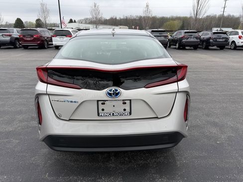 Used 2017 Toyota Prius Prime Plus FWD image 15