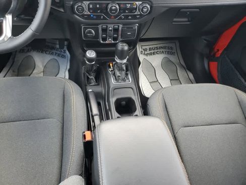 Used 2025 Jeep Wrangler Sahara w/ Safety Group image 22