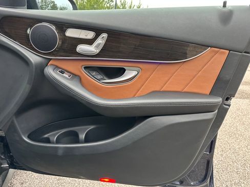 Certified 2022 Mercedes-Benz GLC 300 4MATIC image 36