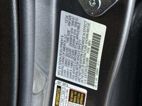 Used 2025 Acura RDX w/ Technology Package AWD/4WD image 29