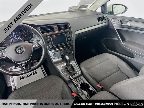 Used 2019 Volkswagen Golf S FWD image 21