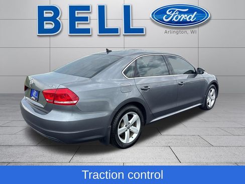 Used 2015 Volkswagen Passat TDI SE FWD image 3