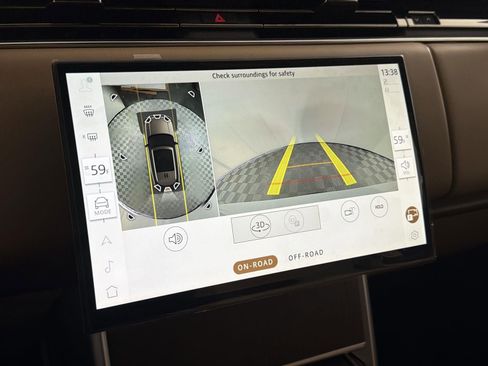 New 2026 Land Rover Range Rover SE image 17