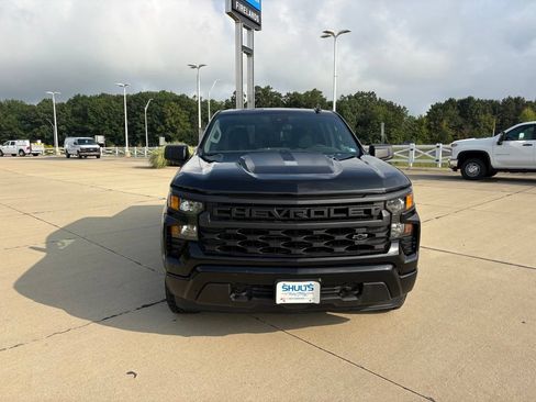 Used 2023 Chevrolet Silverado 1500 Custom w/ Rally Edition AWD/4WD image 9
