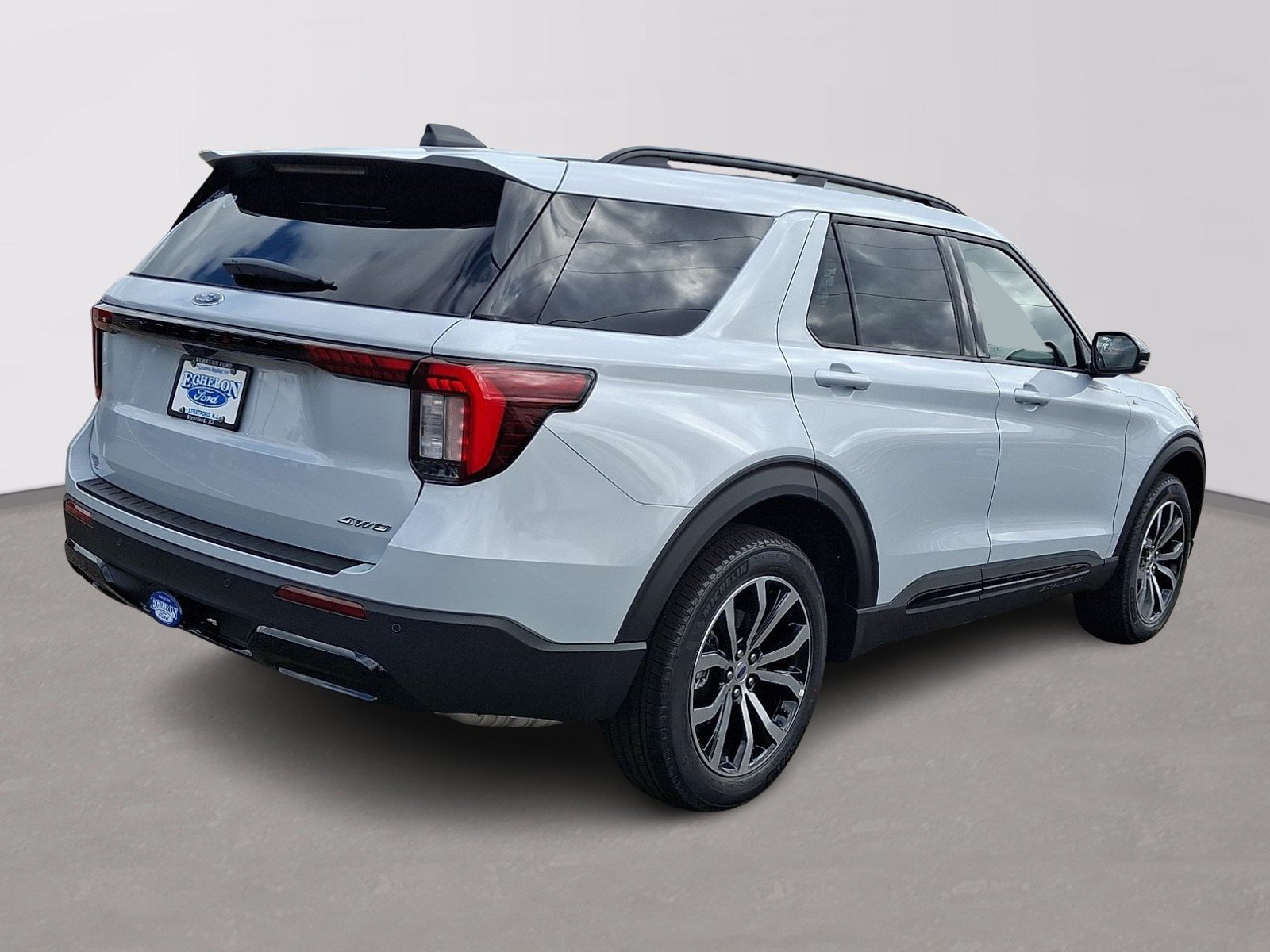 New 2026 Ford Explorer ST-Line AWD/4WD image 4