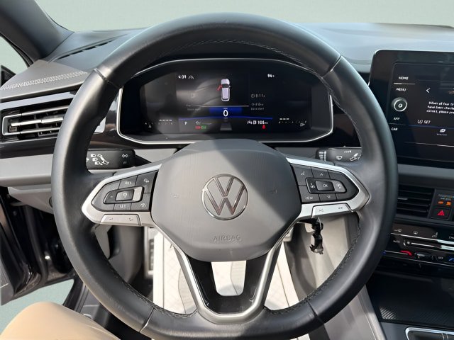 Used 2025 Volkswagen Jetta Sport FWD image 10