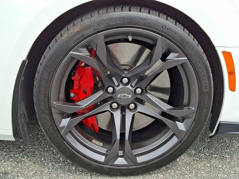 Used 2023 Chevrolet Camaro SS RWD image 8