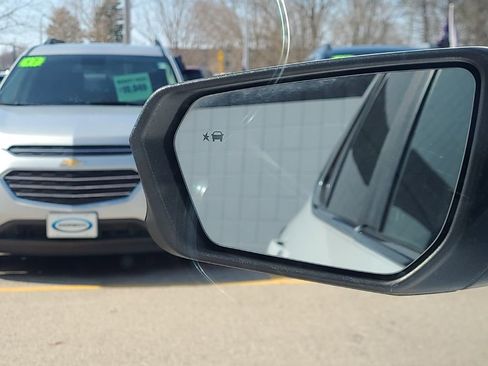 Used 2022 Chevrolet Equinox LT FWD image 23