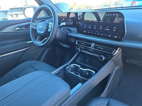 New 2026 Chevrolet Traverse LT w/ Driver Confidence Package image 17