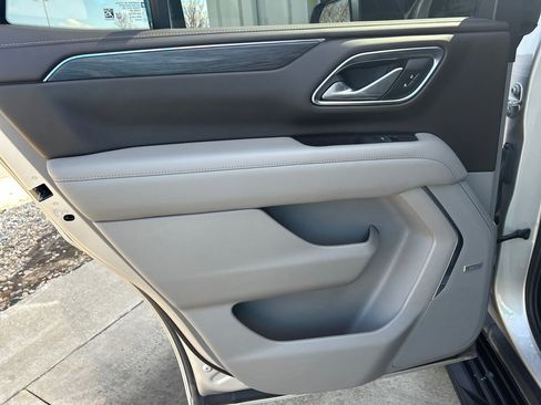 Used 2022 GMC Yukon SLT w/ SLT Premium Package image 38