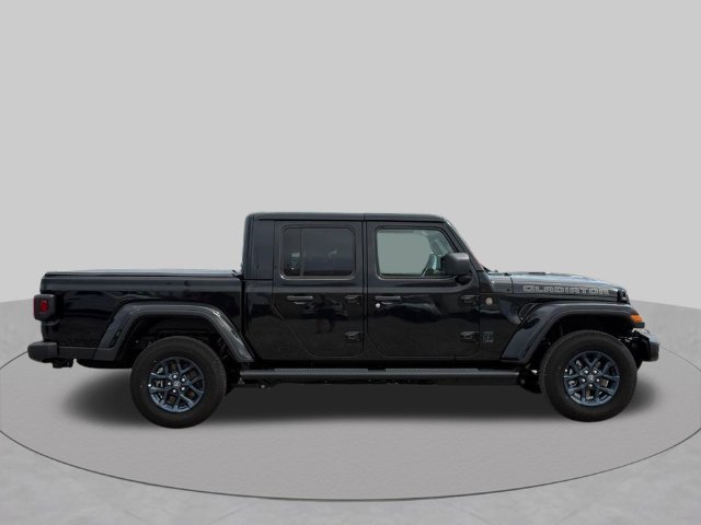 New 2026 Jeep Gladiator Sport AWD/4WD image 2