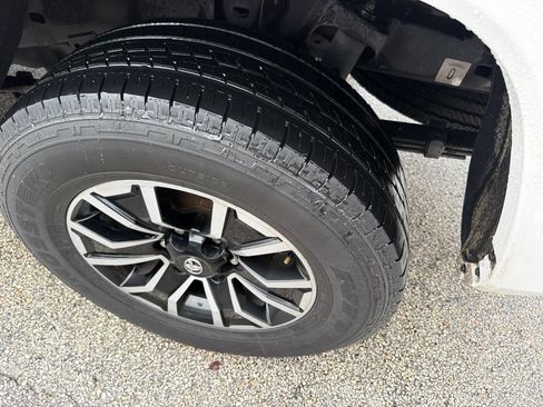 Used 2021 Toyota Tacoma TRD Sport RWD image 9