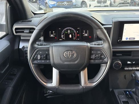 Used 2025 Toyota 4Runner SR5 image 11