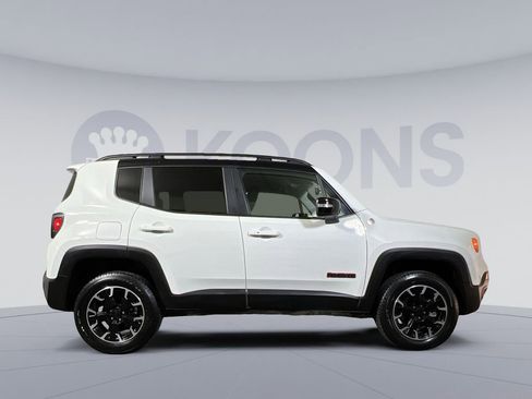 Used 2023 Jeep Renegade Trailhawk AWD/4WD image 7