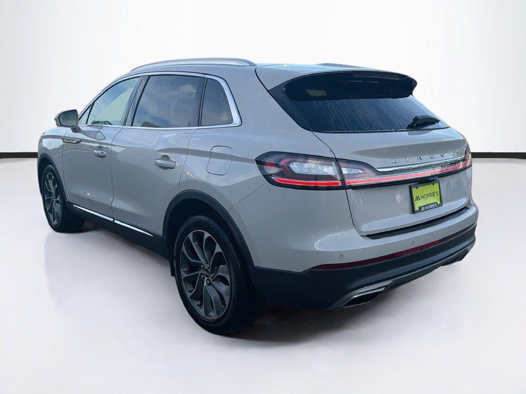 Used 2023 Lincoln Nautilus Reserve AWD/4WD image 7