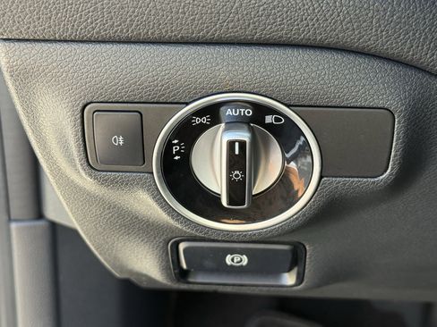 Used 2016 Mercedes-Benz CLA 250 image 26