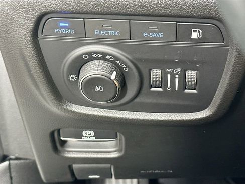 Used 2022 Jeep Grand Cherokee Summit image 26