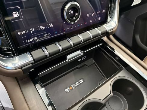 New 2026 GMC Yukon XL Denali Ultimate AWD/4WD image 30