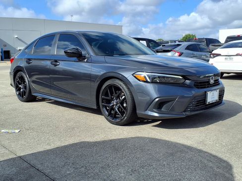 Used 2024 Honda Civic Sport image 2