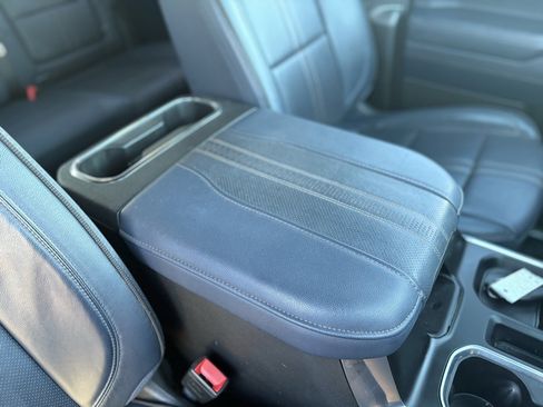 Used 2024 Chevrolet Silverado 1500 High Country image 16