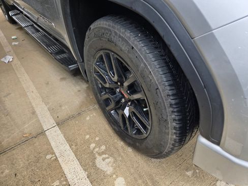 Used 2021 GMC Sierra 1500 Elevation w/ LPO, Elevation Black Package image 8