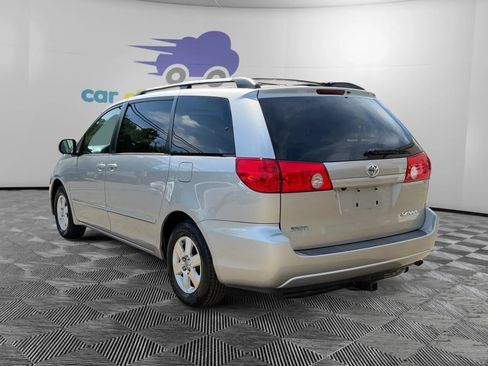 Used 2009 Toyota Sienna LE FWD image 4