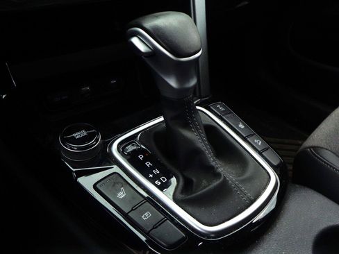 Used 2025 Kia Seltos S AWD/4WD image 15