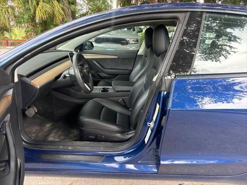 Used 2022 Tesla Model 3 RWD image 13